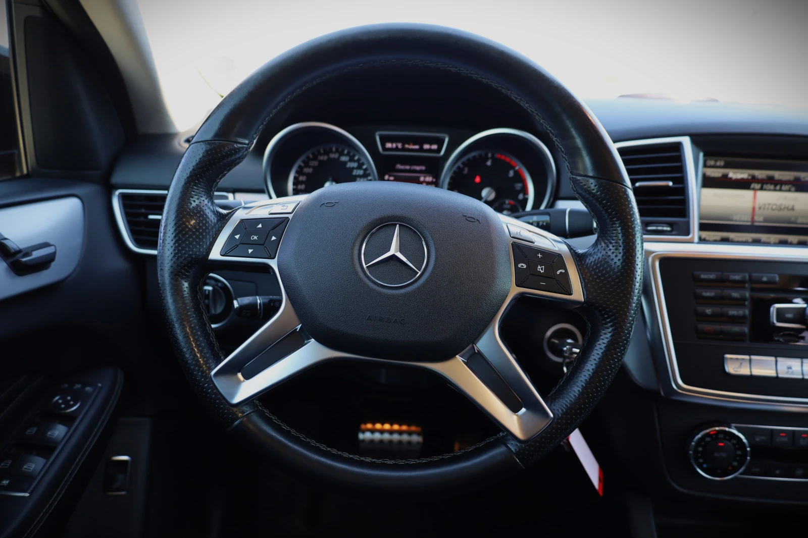 Mercedes-Benz ML 350 3.0 D БЛУЕТЕК, снимка 12 - Автомобили и джипове - 54968766