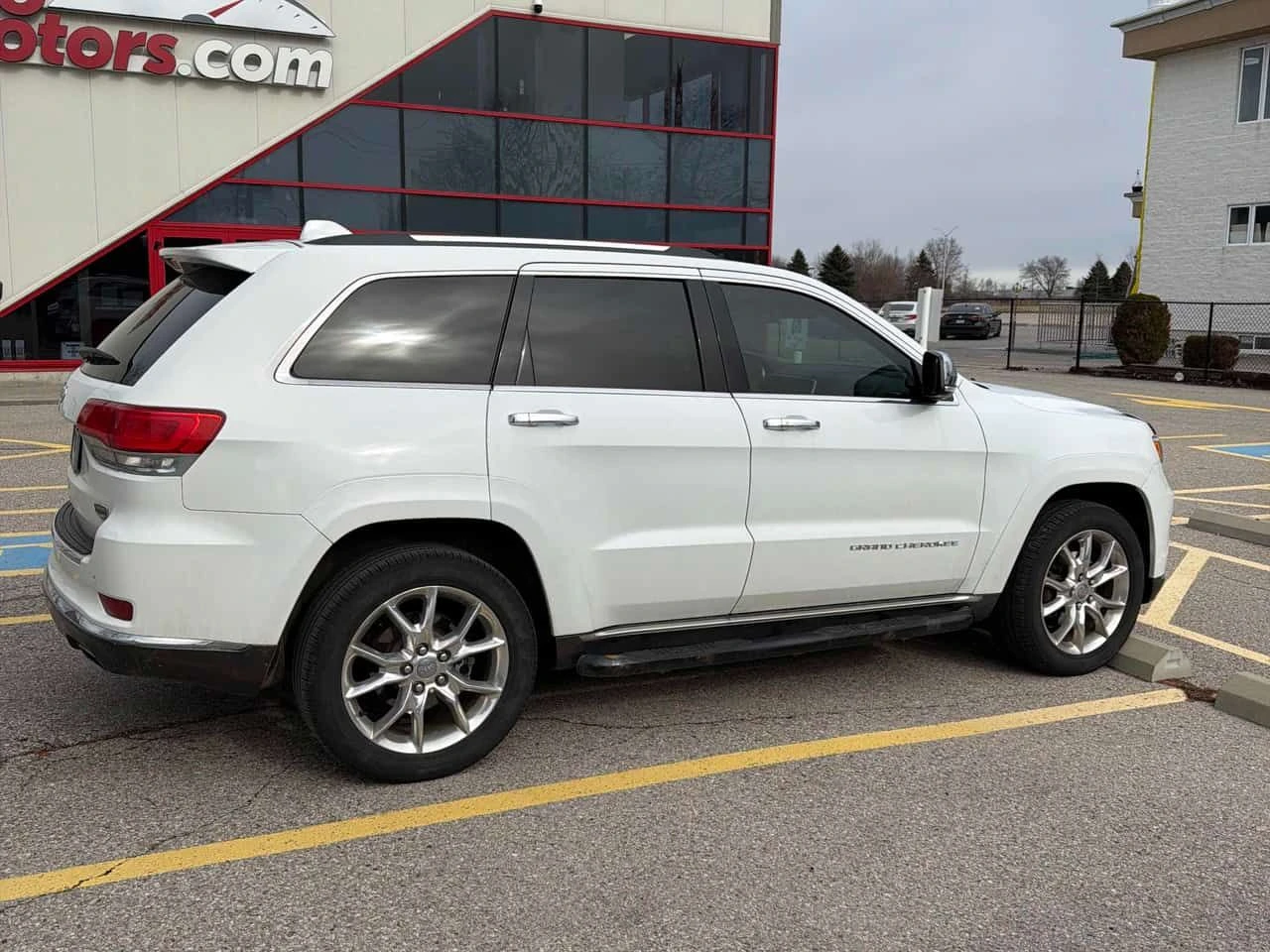 Jeep Grand cherokee  3.6L Summit / КОЖА / ПОДГРЕВИ / ПАНО , снимка 4 - Автомобили и джипове - 55615375