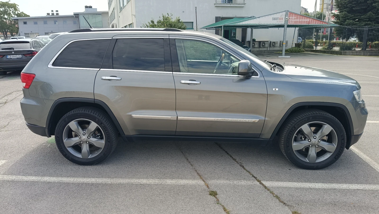 Jeep Grand cherokee OVERLAND 3.0 CRD 241 hp AT5 4x4 , снимка 7 - Автомобили и джипове - 55649880
