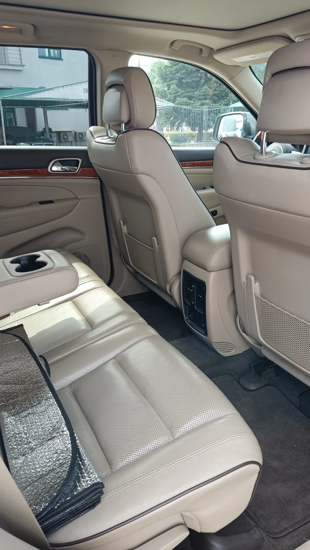 Jeep Grand cherokee OVERLAND 3.0 CRD 241 hp AT5 4x4 , снимка 14 - Автомобили и джипове - 55649880