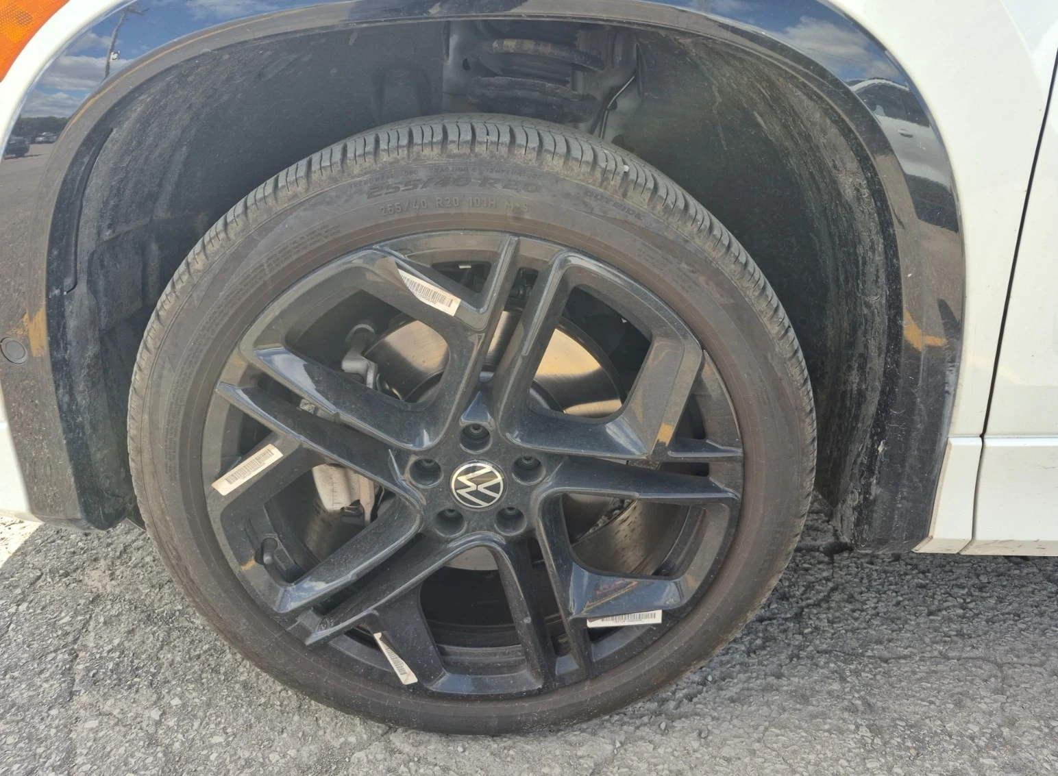 VW Tiguan * Comfortline R Line Black Edition * CARFAX * БЕЗ , снимка 5 - Автомобили и джипове - 56150001