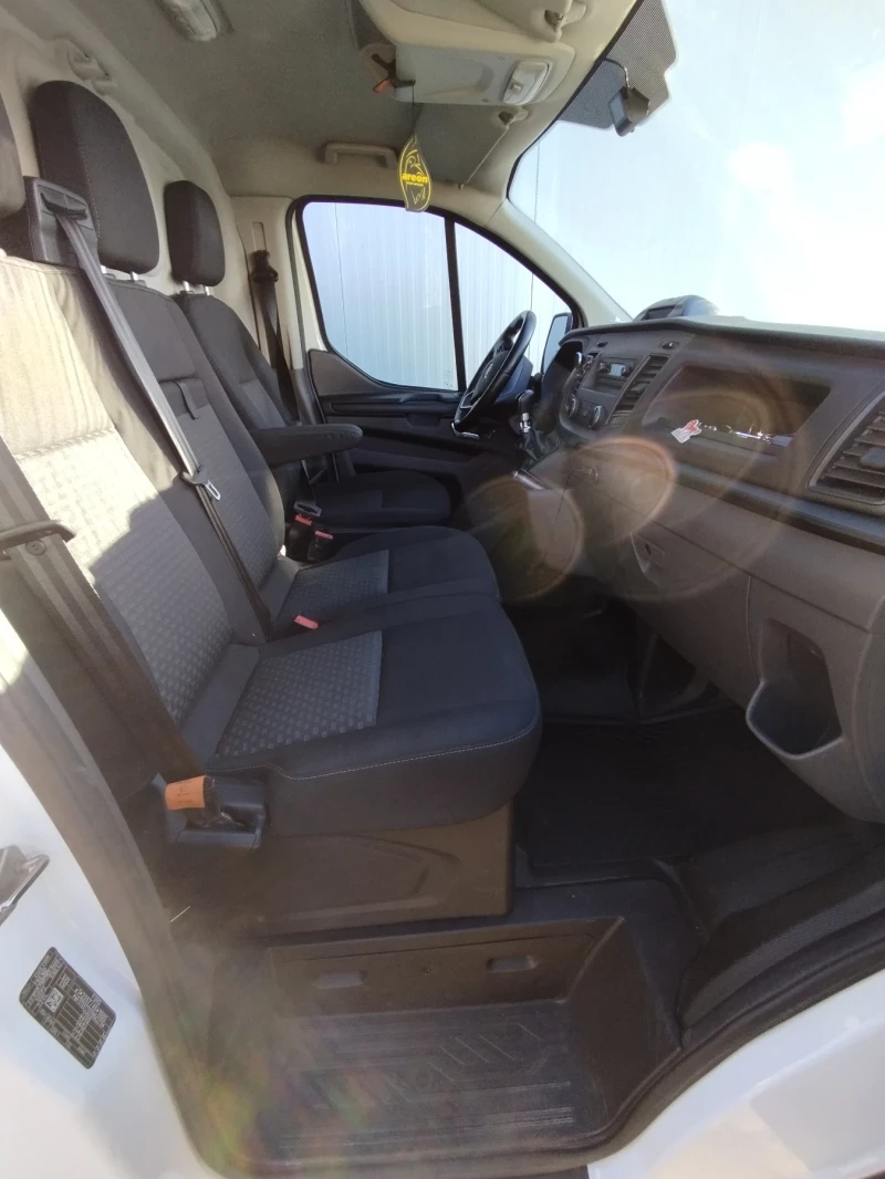Ford Transit Custom, снимка 7 - Бусове и автобуси - 52564170