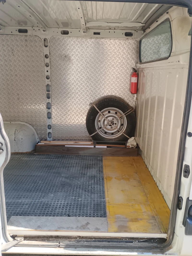 Nissan Interstar, снимка 8 - Бусове и автобуси - 53309117