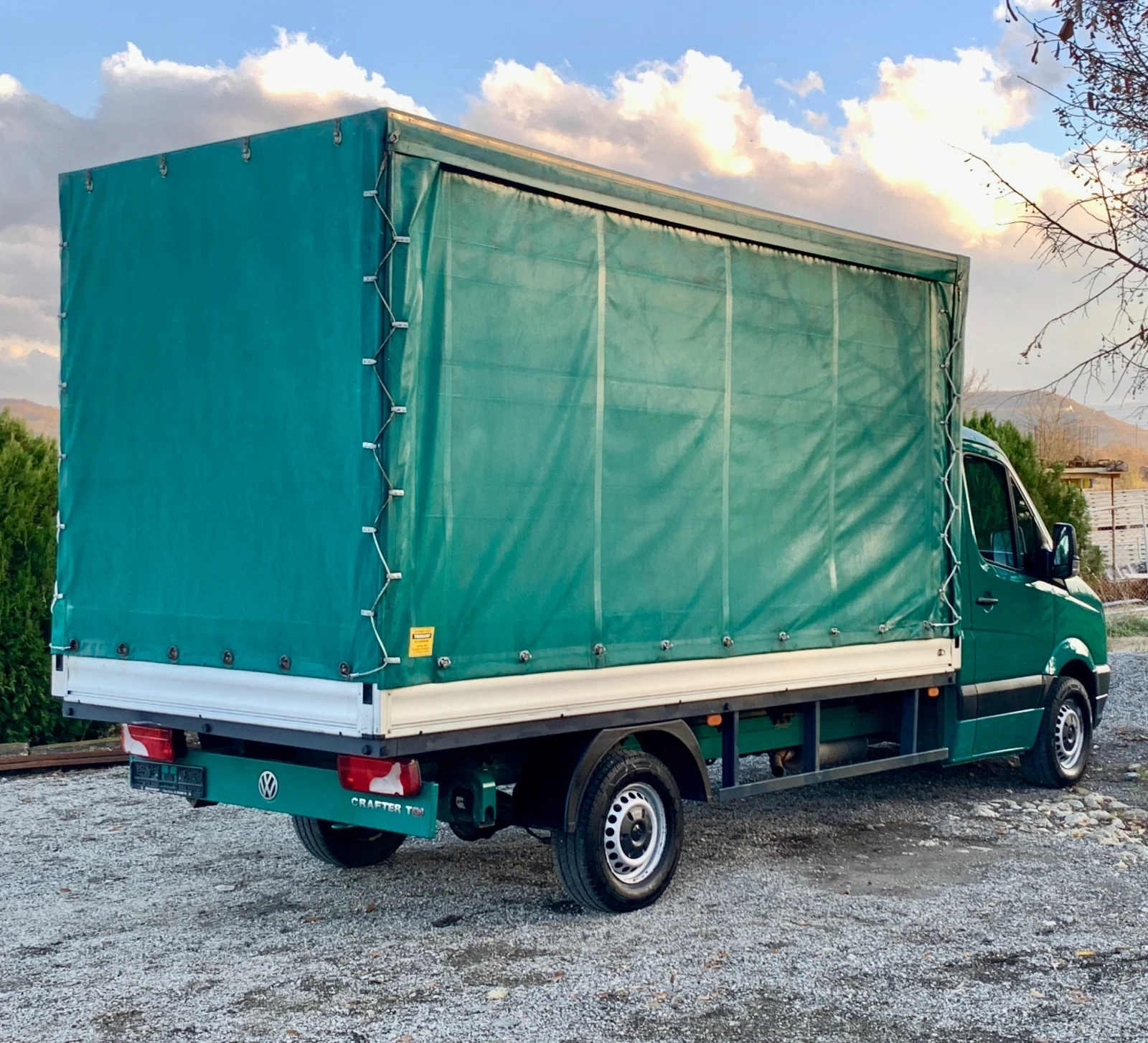 VW Crafter ЩОРА* КЛИМАТИК* НАВИГАЦИЯ* СЕРВИЗНИ ДОКУМЕНТИ - изображение 6