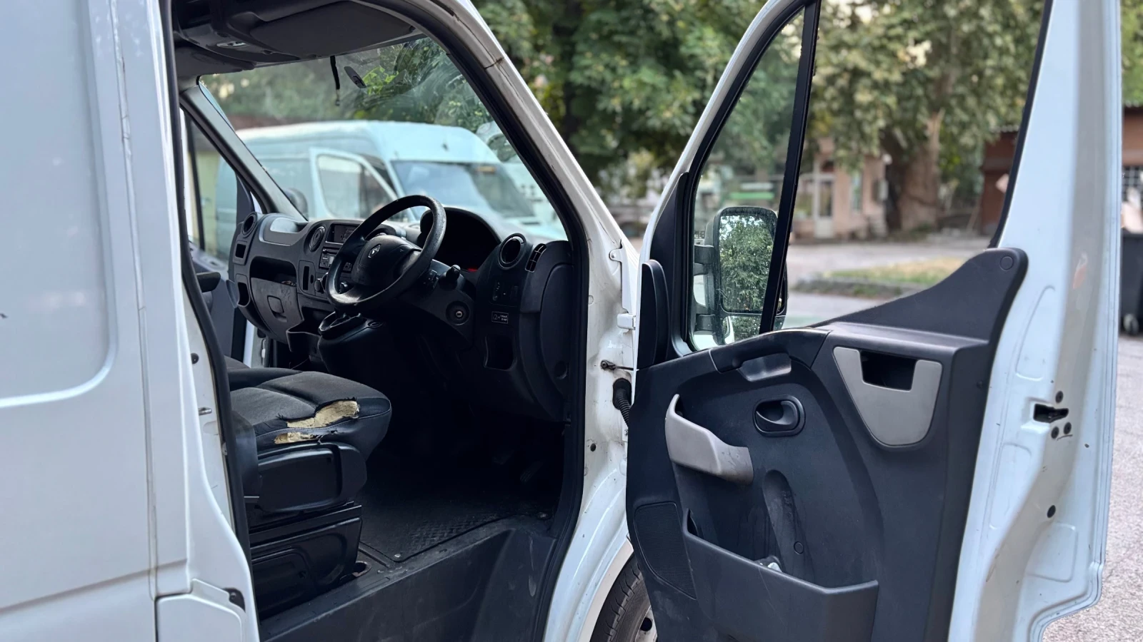 Renault Master, снимка 6 - Бусове и автобуси - 55769252