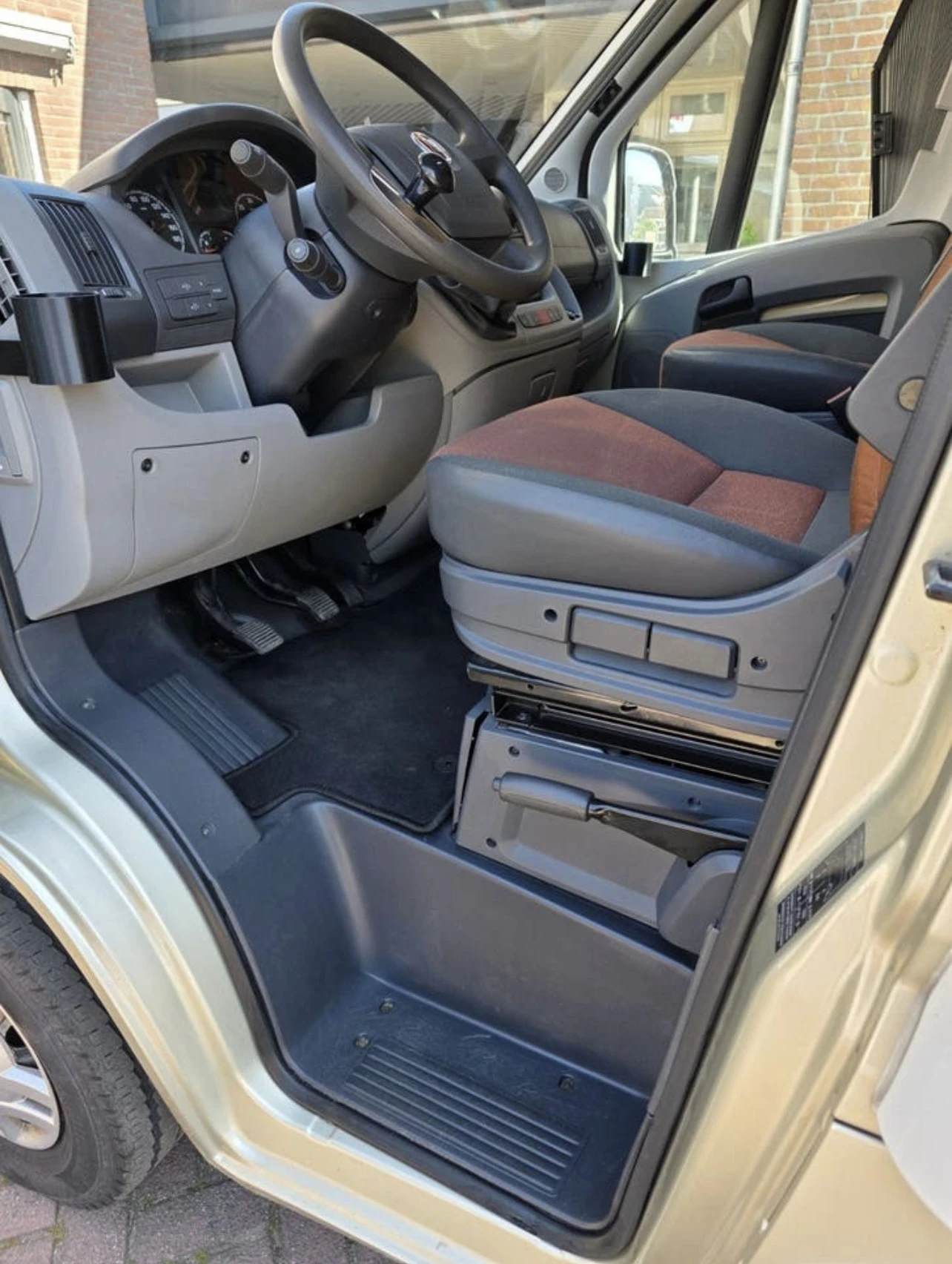 Кемпер Fiat MC Louis P700, снимка 8 - Каравани и кемпери - 54839976
