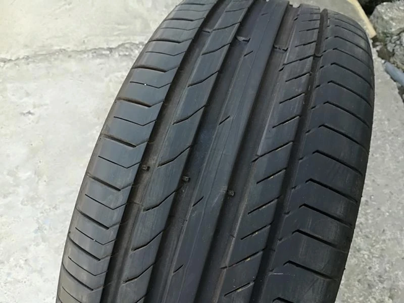 Гуми Летни 245/45R18, снимка 2 - Гуми и джанти - 21480420