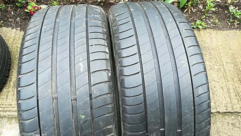 Гуми Летни 225/45R17, снимка 1 - Гуми и джанти - 25087225