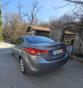Hyundai Elantra, снимка 4