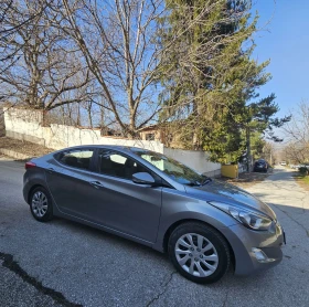 Hyundai Elantra, снимка 8