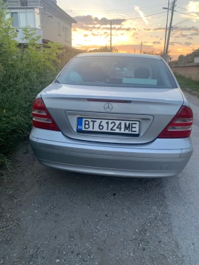 Mercedes-Benz C 180, снимка 4