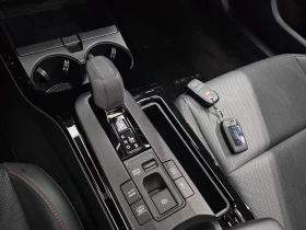 Toyota Prius 5Th Generation 2.0 Phev Xse, снимка 9