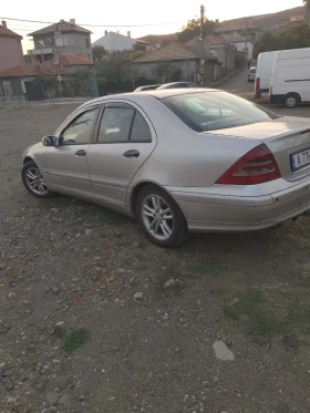 Mercedes-Benz C 220 Cdi - 3200 € - 27037494 8