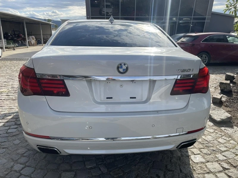 BMW 750 FACELIFT 450кс HEAD-UP, снимка 6 - Автомобили и джипове - 45762650