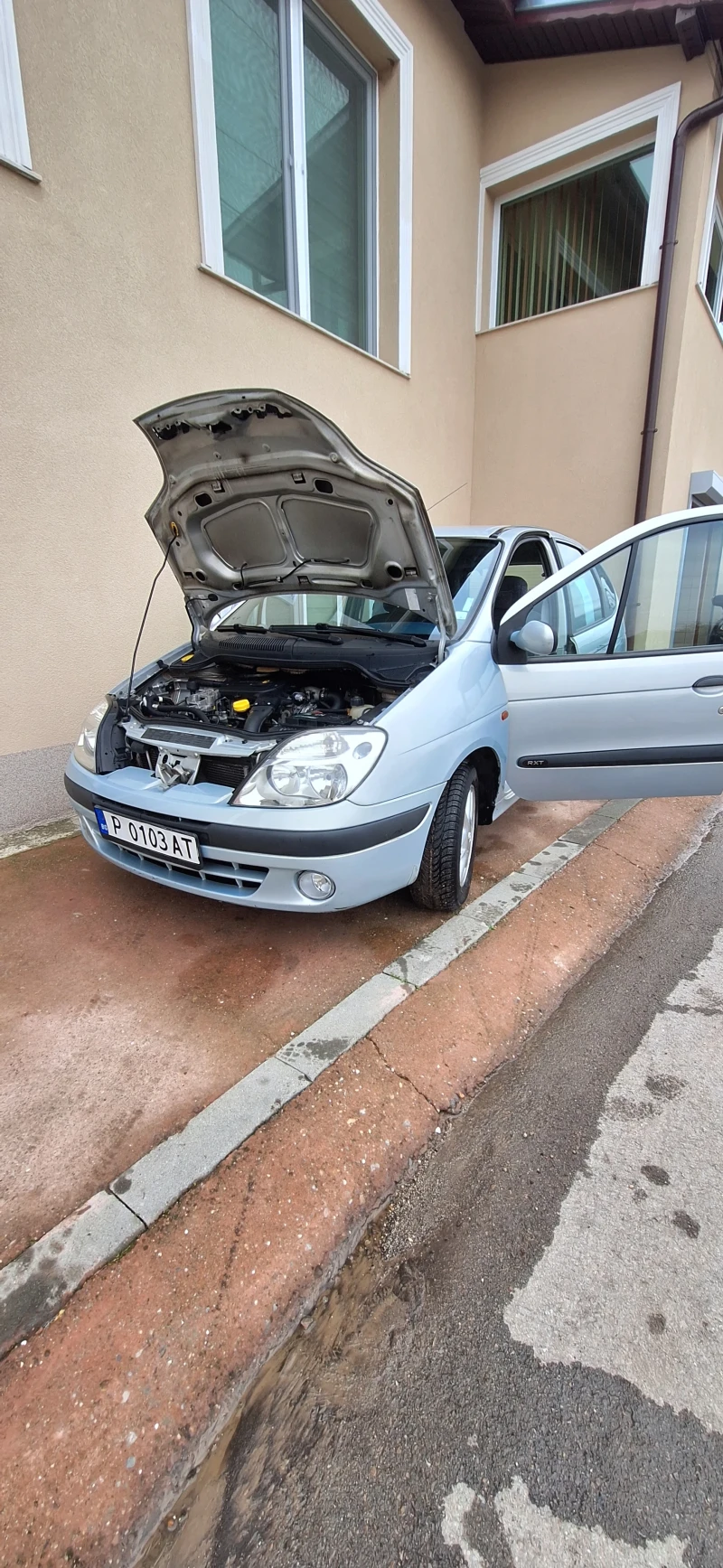 Renault Scenic, снимка 2 - Автомобили и джипове - 48331824