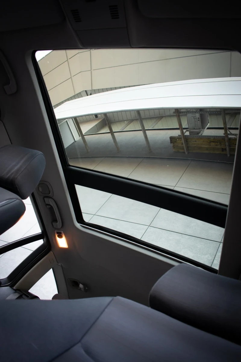 BMW 320 Голяма навигаци/НАПЪЛНО ОБСЛУЖЕНА, снимка 13 - Автомобили и джипове - 51303722