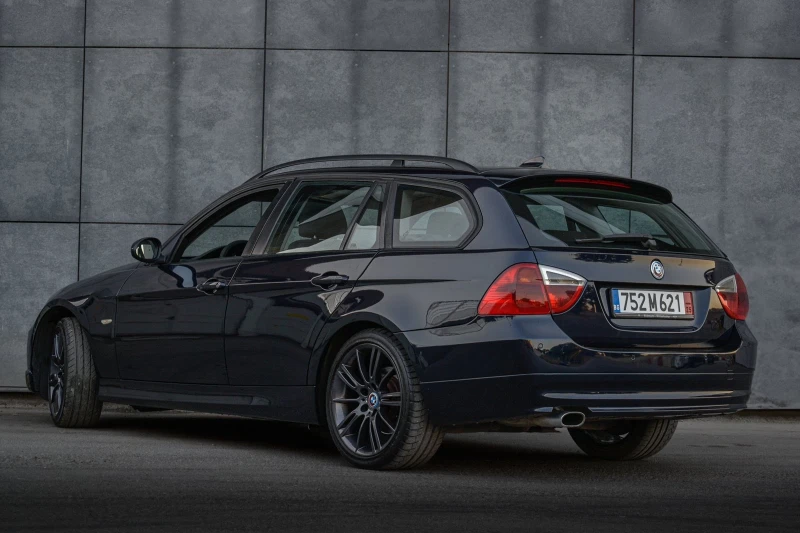 BMW 320 Голяма навигаци/НАПЪЛНО ОБСЛУЖЕНА, снимка 4 - Автомобили и джипове - 51303722