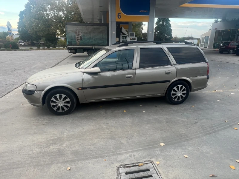 Opel Vectra Опел Вектра! ! !Бензин/Газ! ! !, снимка 2 - Автомобили и джипове - 52821650