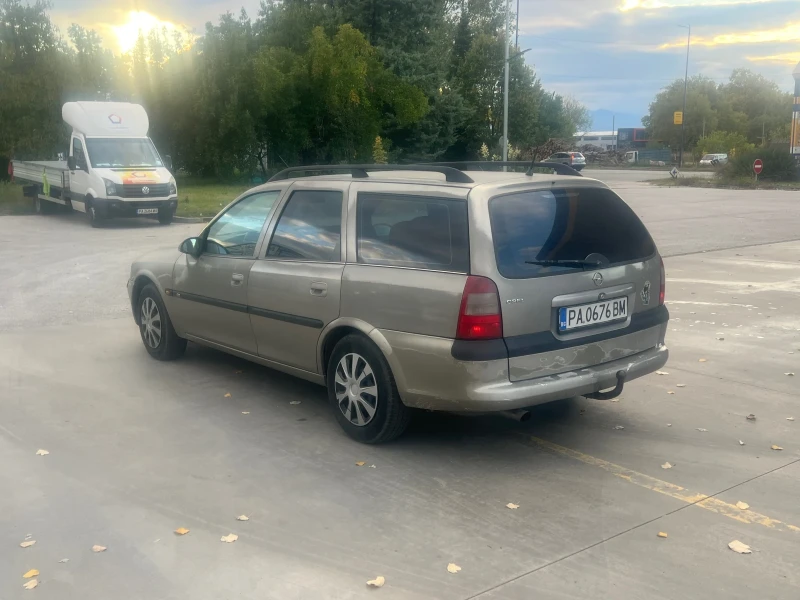 Opel Vectra Опел Вектра! ! !Бензин/Газ! ! !, снимка 3 - Автомобили и джипове - 52821650