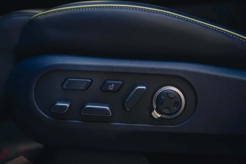 Genesis GV60 PERFORMANCE* FULL Екстри * BANG & OLUFSEN* ПАНОРАМ, снимка 12 - Автомобили и джипове - 52078895