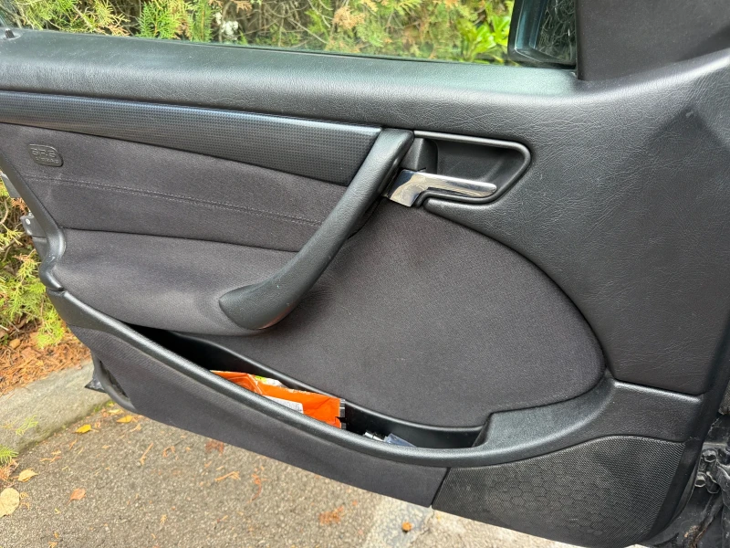 Mercedes-Benz C 240 V 6, снимка 15 - Автомобили и джипове - 52362556