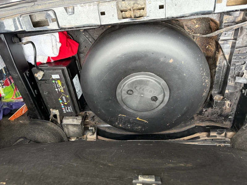 Mercedes-Benz C 240 V 6, снимка 13 - Автомобили и джипове - 52362556