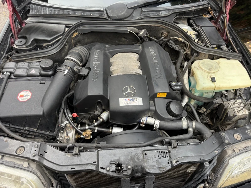 Mercedes-Benz C 240 V 6, снимка 16 - Автомобили и джипове - 52362556
