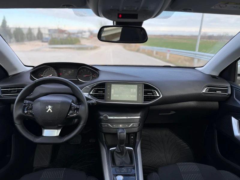 Peugeot 308 2.0 BLUE-HDI::PANORAMA::KEYLESS::, снимка 9 - Автомобили и джипове - 52591571