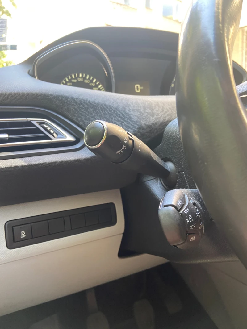 Peugeot 308, снимка 13 - Автомобили и джипове - 52628139