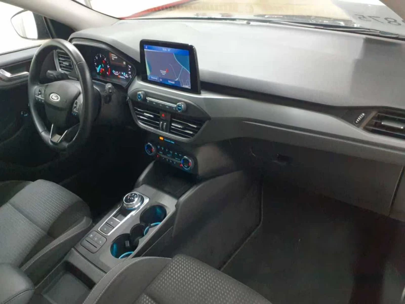 Ford Focus 1.5 Diesel, Автоматик, 2023г. Германия, снимка 3 - Автомобили и джипове - 52813752