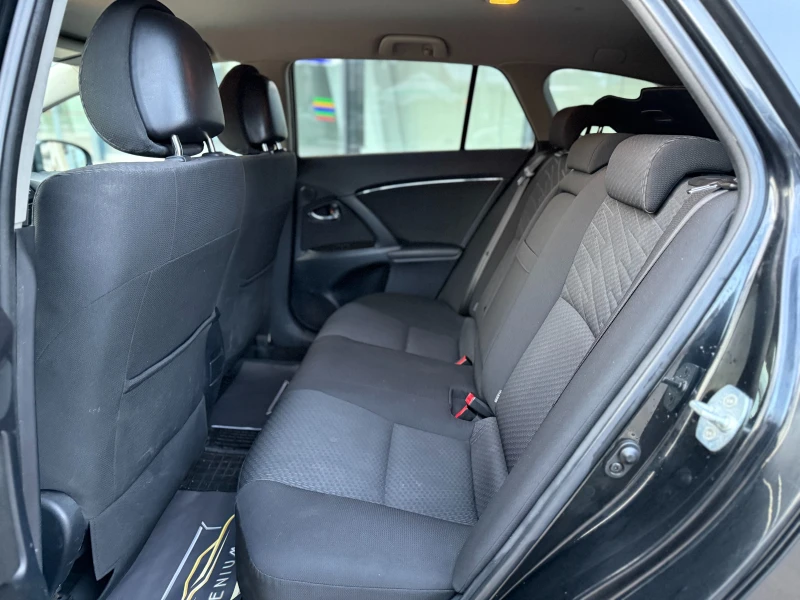 Toyota Avensis 6 МЕСЕЦА ГАРАНЦИЯ/2.2d 177к.с. Подгрев 6 скорости, снимка 8 - Автомобили и джипове - 53188553