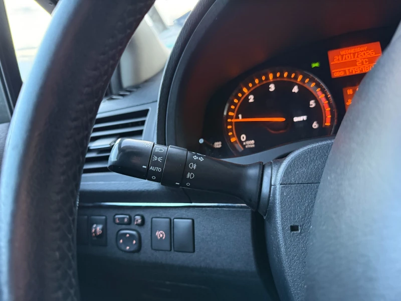 Toyota Avensis 6 МЕСЕЦА ГАРАНЦИЯ/2.2d 177к.с. Подгрев 6 скорости, снимка 15 - Автомобили и джипове - 53188553