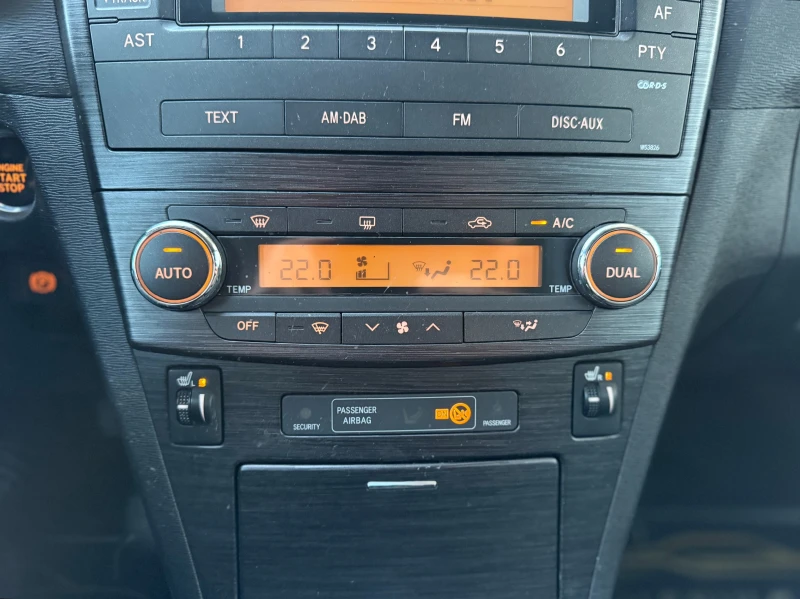Toyota Avensis 6 МЕСЕЦА ГАРАНЦИЯ/2.2d 177к.с. Подгрев 6 скорости, снимка 11 - Автомобили и джипове - 53188553