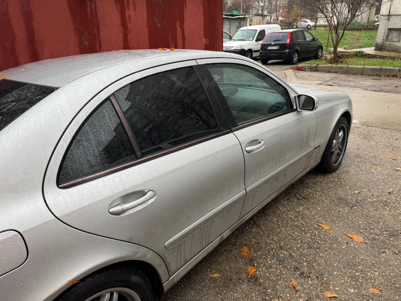 Mercedes-Benz E 280 CDI , снимка 6 - Автомобили и джипове - 53264271