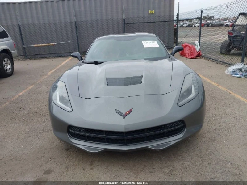 Chevrolet Corvette Stingray Z51 2LT, снимка 13 - Автомобили и джипове - 53297572