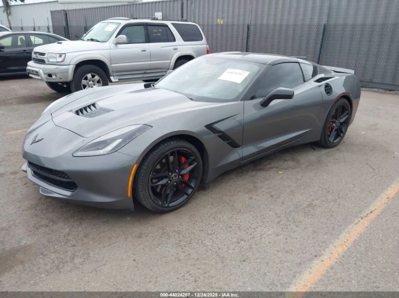Chevrolet Corvette Stingray Z51 2LT, снимка 2 - Автомобили и джипове - 53297572