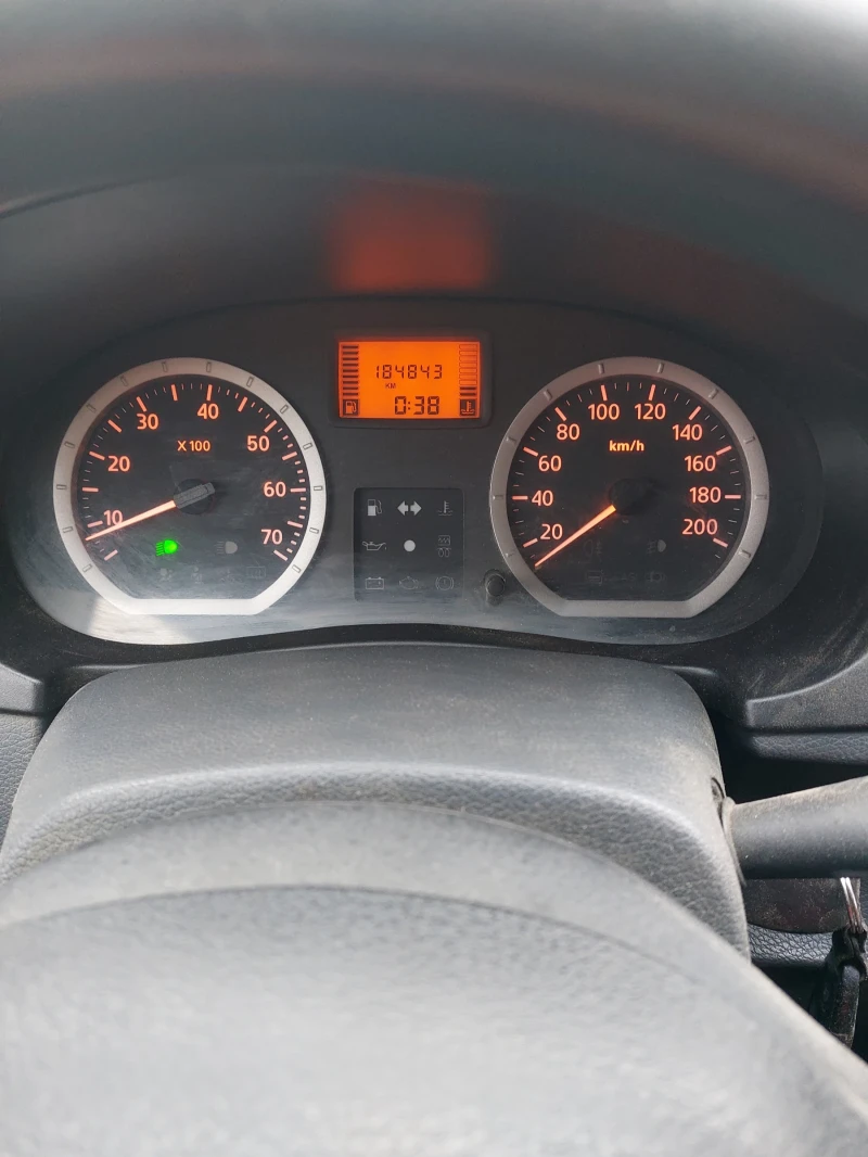 Dacia Logan, снимка 12 - Автомобили и джипове - 53433379