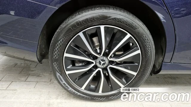 Mercedes-Benz C 200, снимка 5 - Автомобили и джипове - 53753002