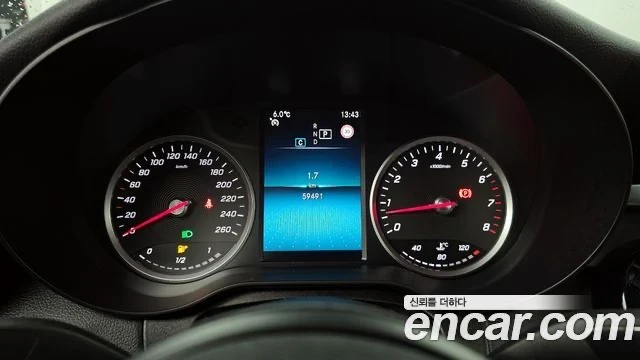 Mercedes-Benz C 200, снимка 8 - Автомобили и джипове - 53753002