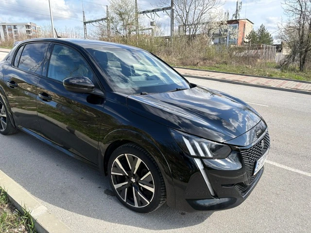 Peugeot 208 GT Line, снимка 6 - Автомобили и джипове - 54056493