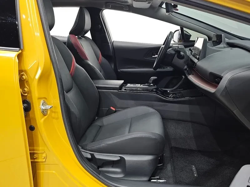 Toyota Prius 5Th Generation 2.0 Phev Xse | Mobile.bg � ����������� 10