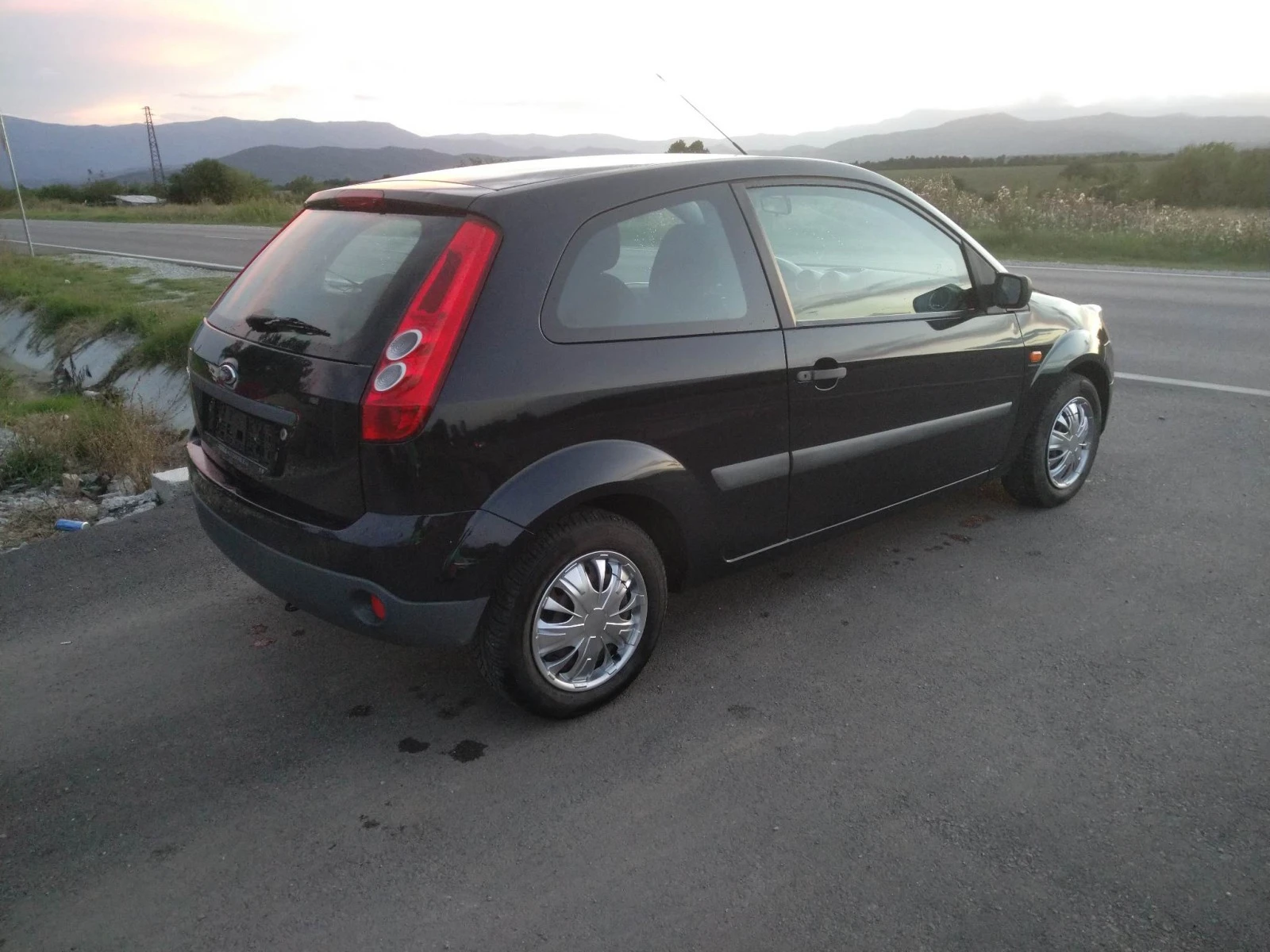 Ford Fiesta 1.3i klima - изображение 5