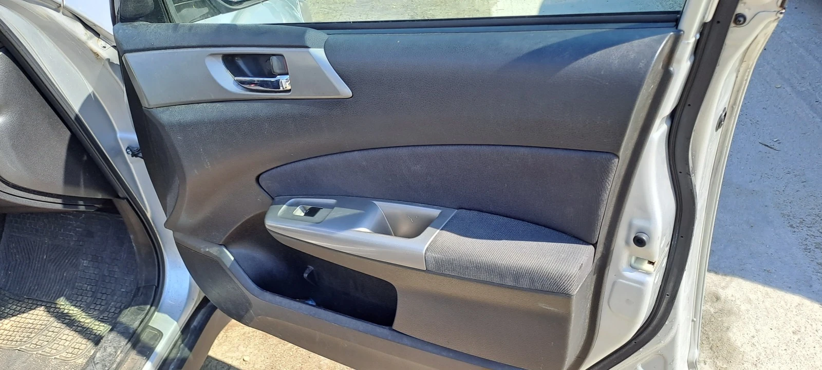 Subaru Forester 2.0D  | Mobile.bg   13