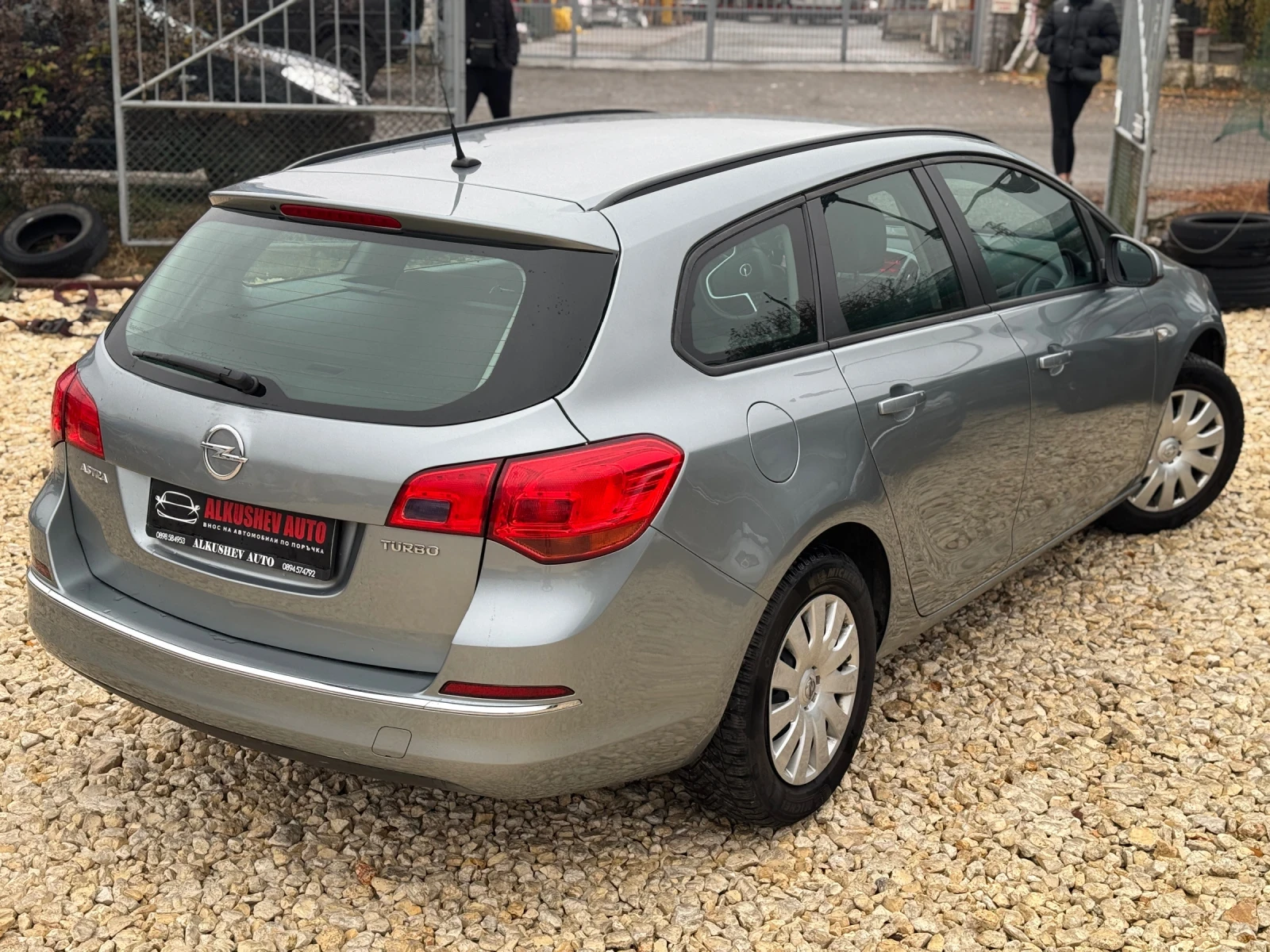 Opel Astra 1.4 Turbo Автомат - изображение 5