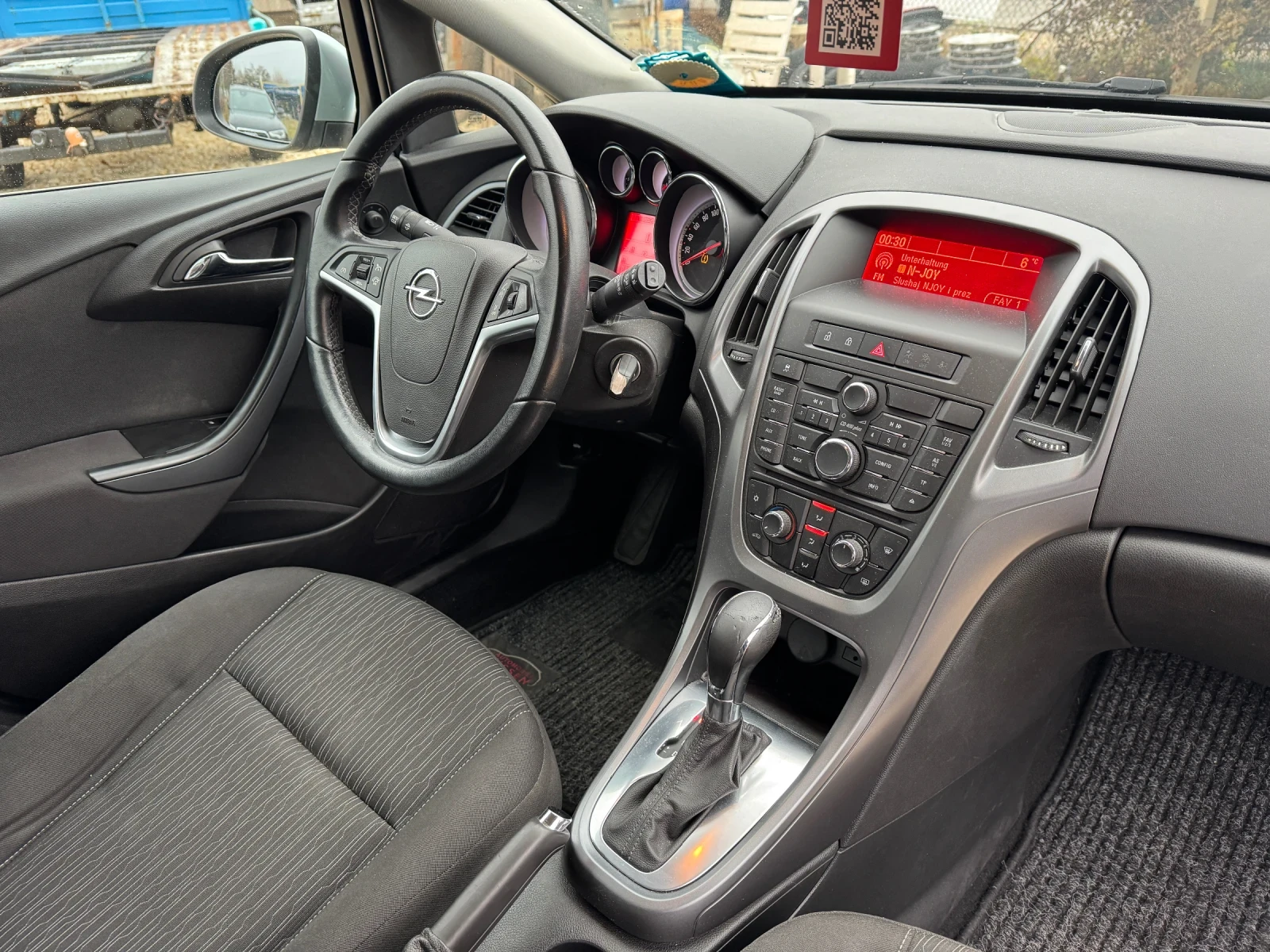 Opel Astra 1.4 Turbo Автомат | Mobile.bg — изображение 11