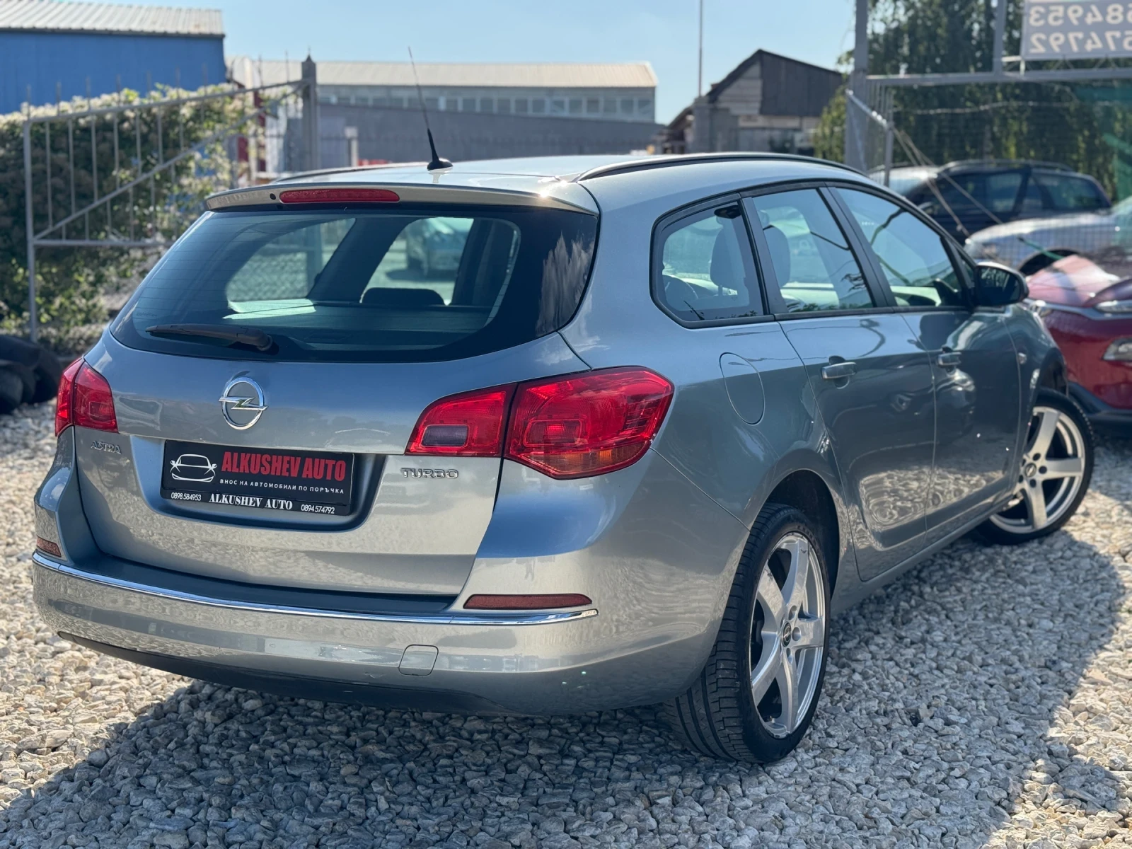 Opel Astra 1.4 Turbo Автомат - изображение 5