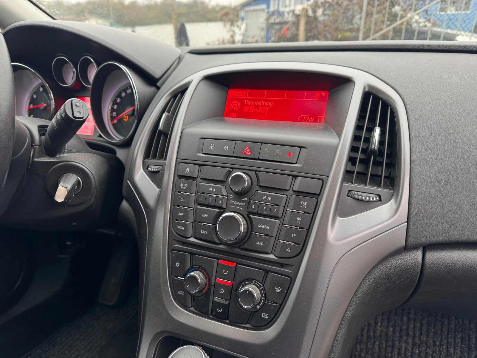 Opel Astra 1.4 Turbo Автомат | Mobile.bg — изображение 13