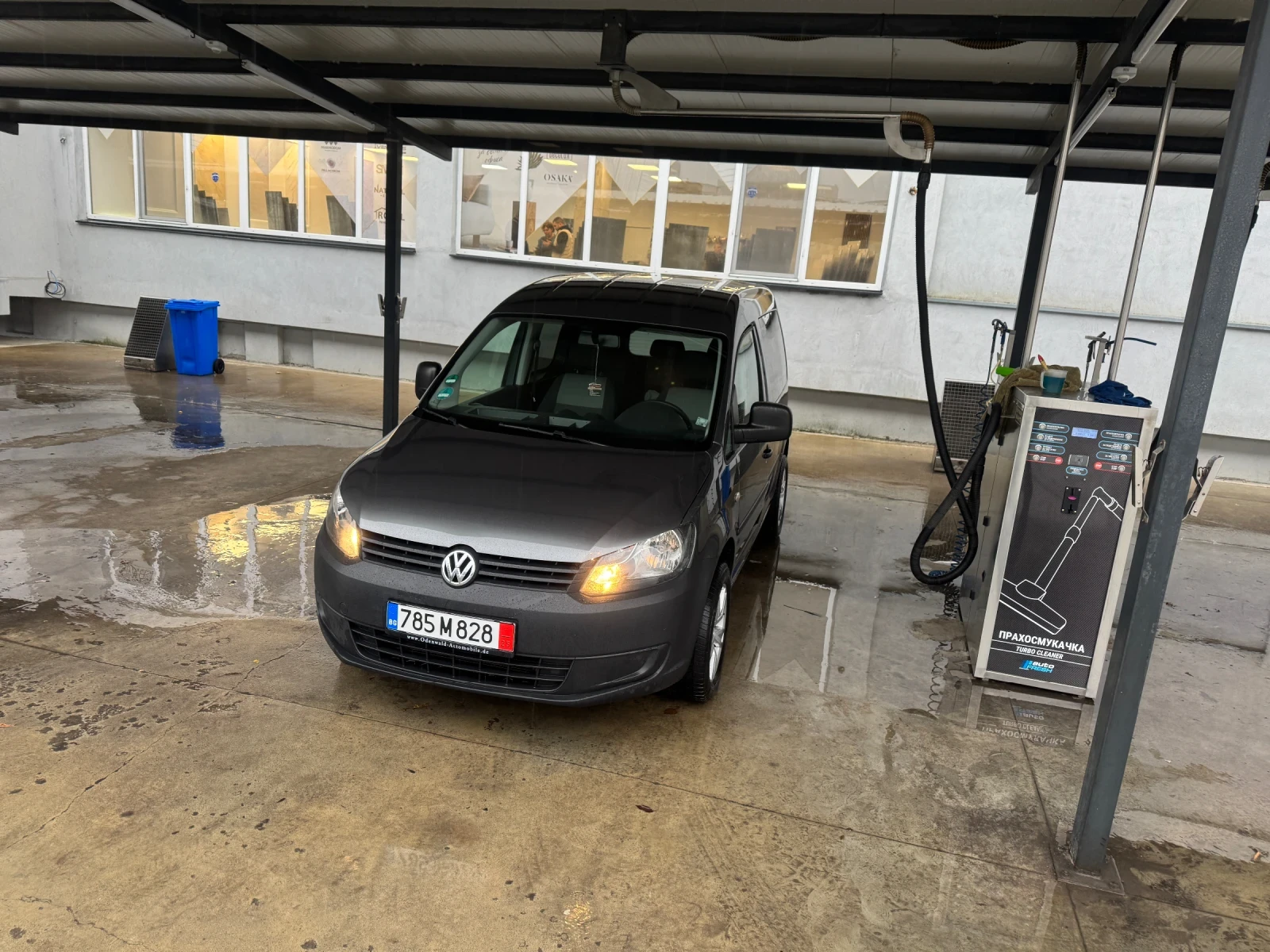 VW Caddy 2.0 TDI 140  | Mobile.bg   1