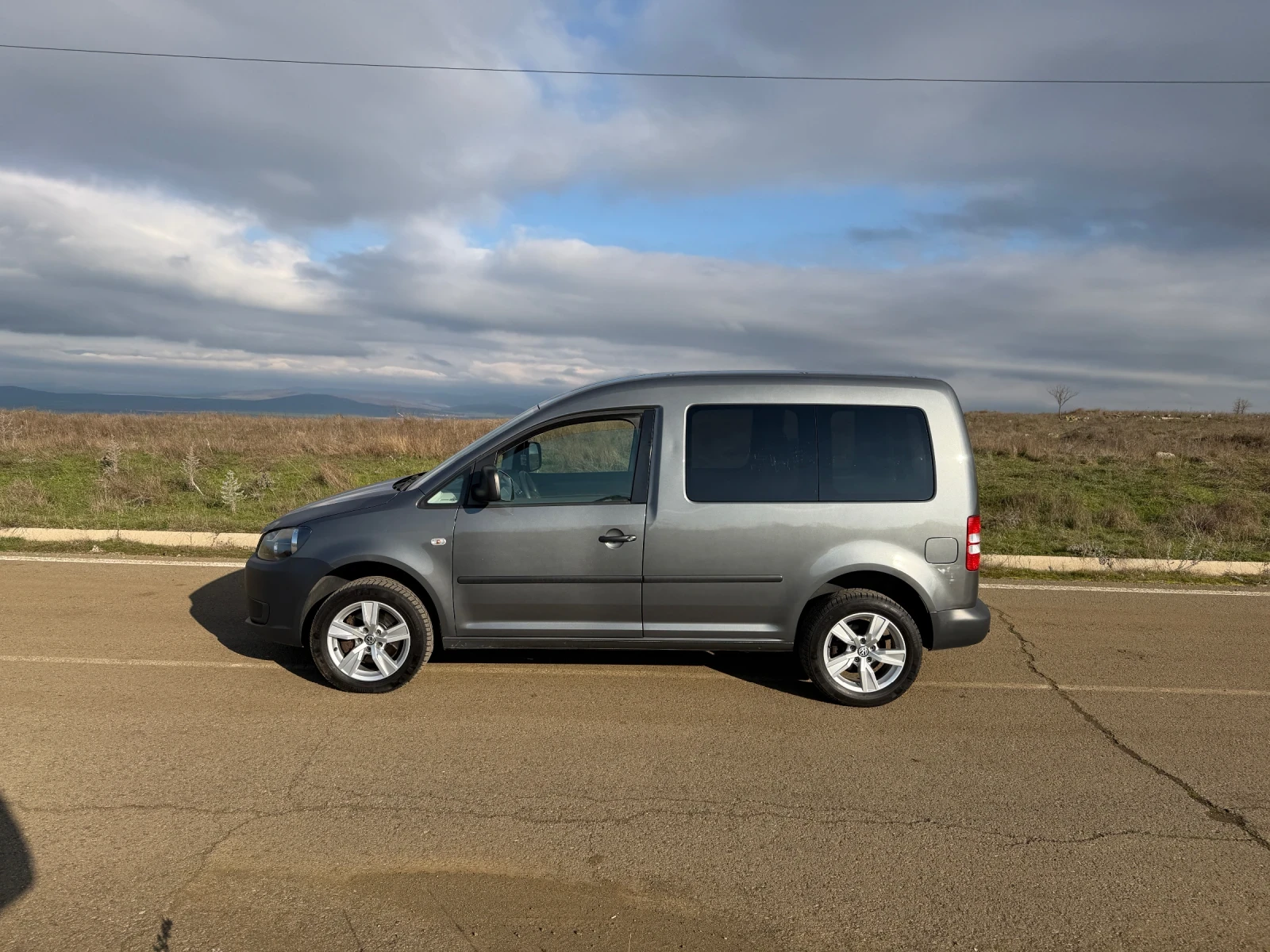VW Caddy 2.0 TDI 140  - изображение 5
