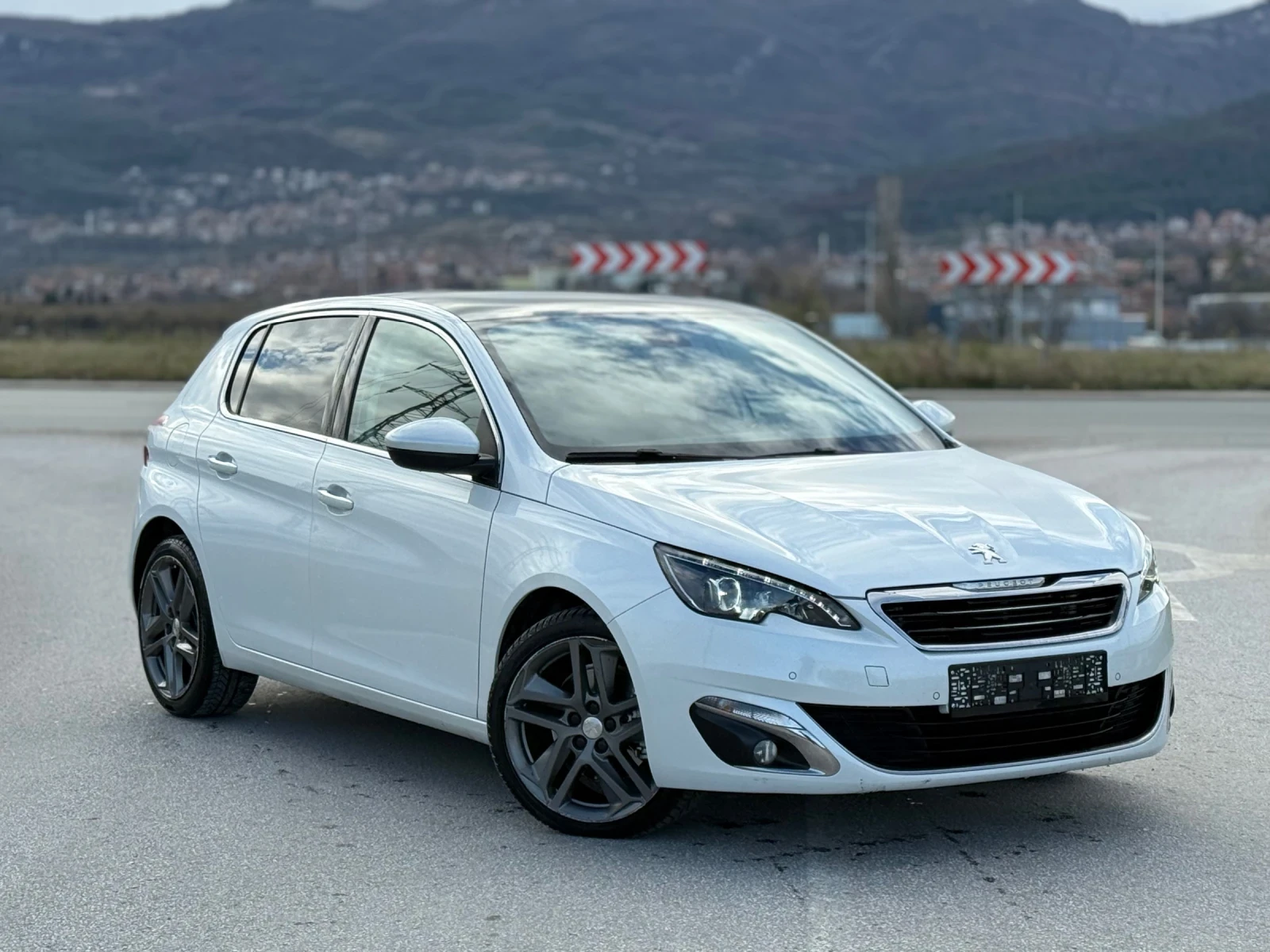 Peugeot 308 2.0 BLUE-HDI::PANORAMA::KEYLESS:: | Mobile.bg   1